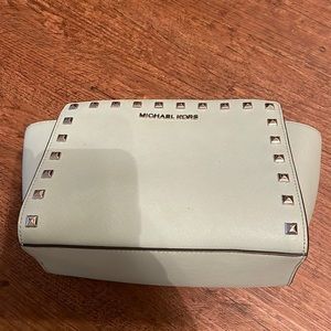 Micheal Kors purse